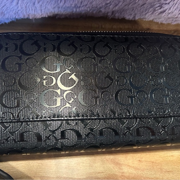 Guess purse and wallet - Picture 8 of 10